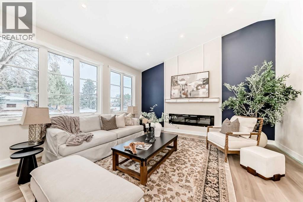 House for Sale in 1 Spruce Bank Crescent SW|Calgary, Alberta T3C3b5 5