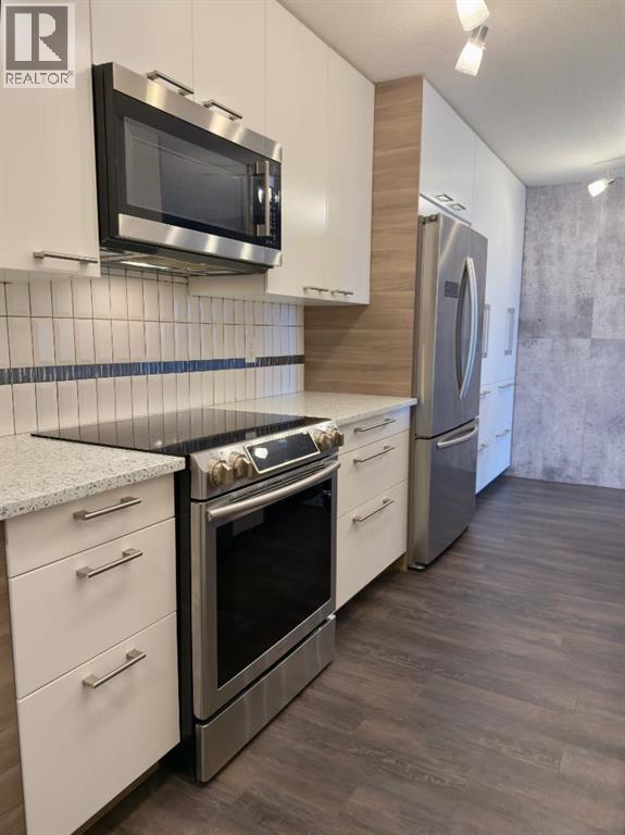 Apartment for Sale in 908, 9800 Horton Road SW|Calgary, Alberta T2V5B5 5