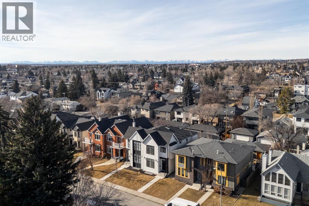 Duplex for Sale in 2015 24A Street SW|Calgary, Alberta T3E1V5 3