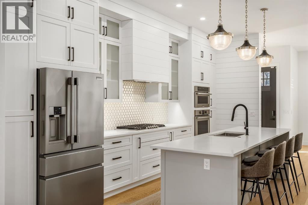 Duplex for Sale in 2015 24A Street SW|Calgary, Alberta T3E1V5 5