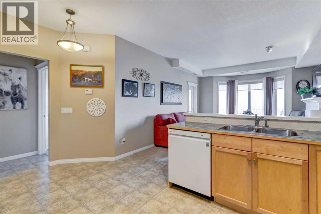 Apartment for Sale in 413, 15 Everstone Drive SW|Calgary, Alberta T2Y5B5 5