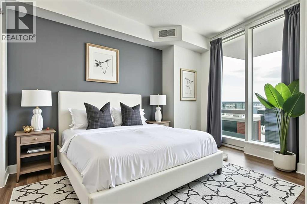 Apartment for Sale in 2304, 433 11 Avenue SE|Calgary, Alberta T2G0C7 5