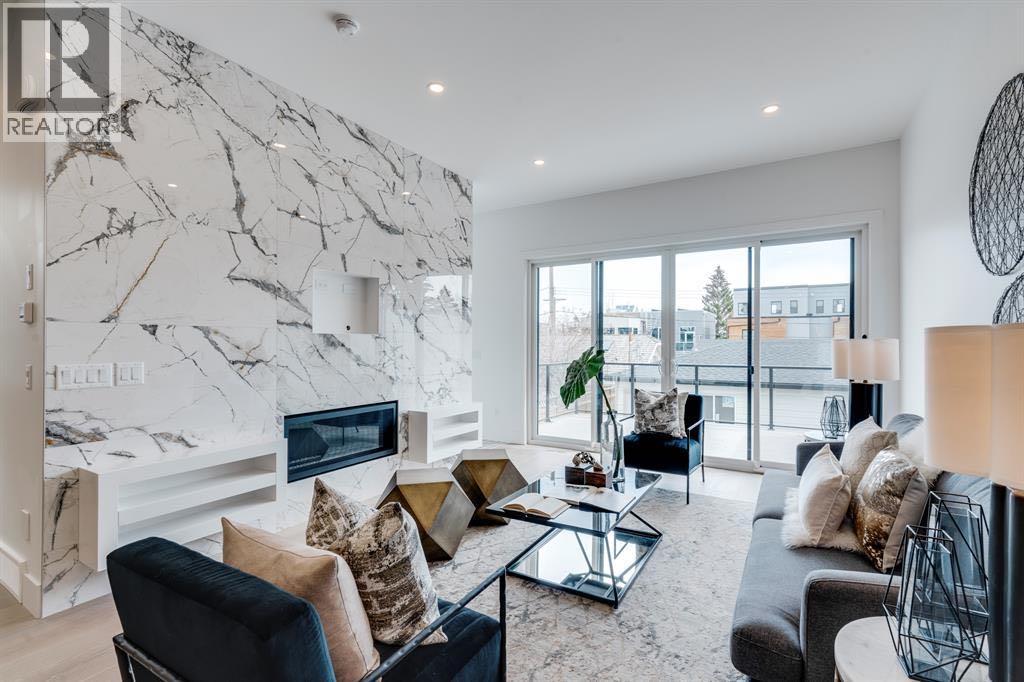 House for Sale in 640 37 Street SW|Calgary, Alberta T3C1R9 4