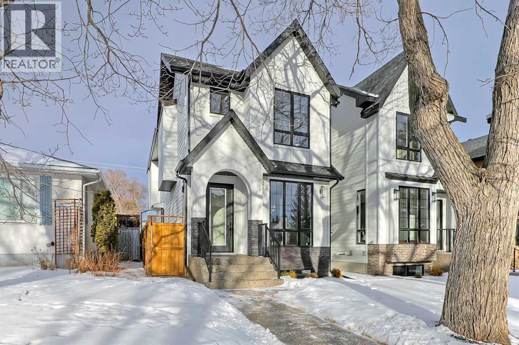 House for Sale in 1728 19 Avenue NW|Calgary, Alberta T2M1B3 2