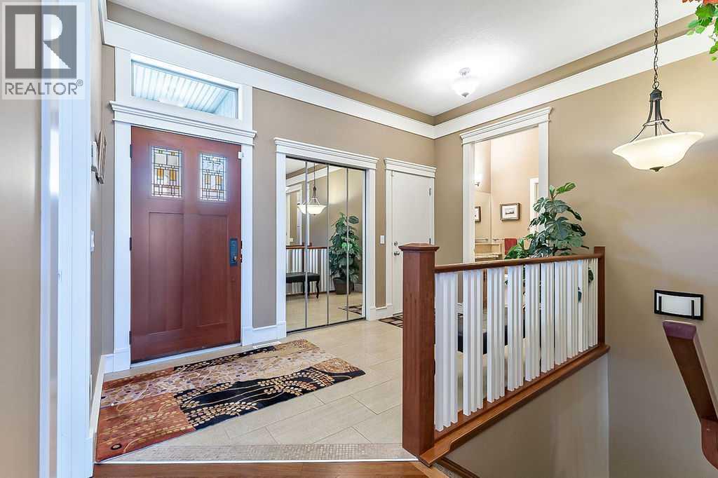 Duplex for Sale in 92 Bridle Estates Road SW|Calgary, Alberta T2Y5A9 4