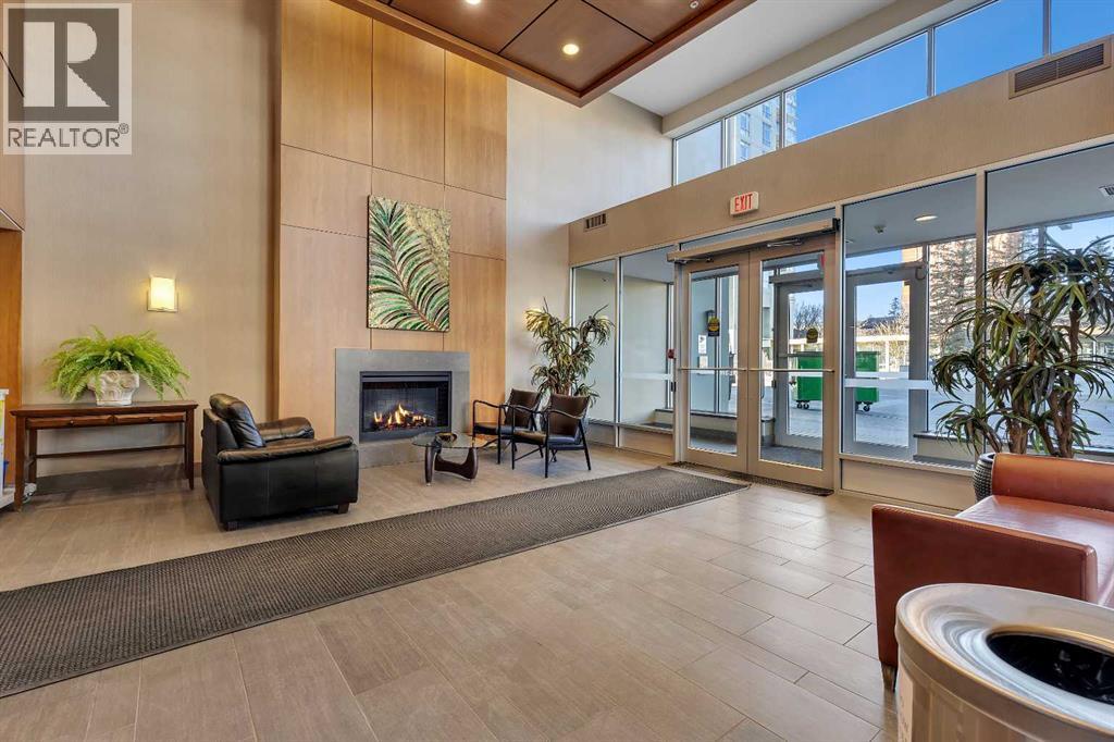 Apartment for Sale in 2004, 77 Spruce Place SW|Calgary, Alberta T3C3X6 2