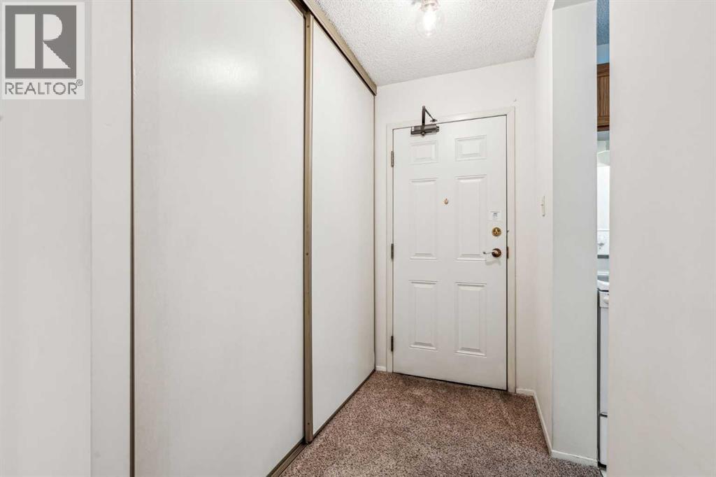 Apartment for Sale in 1609, 924 14 Avenue SW|Calgary, Alberta T2R0N7 3