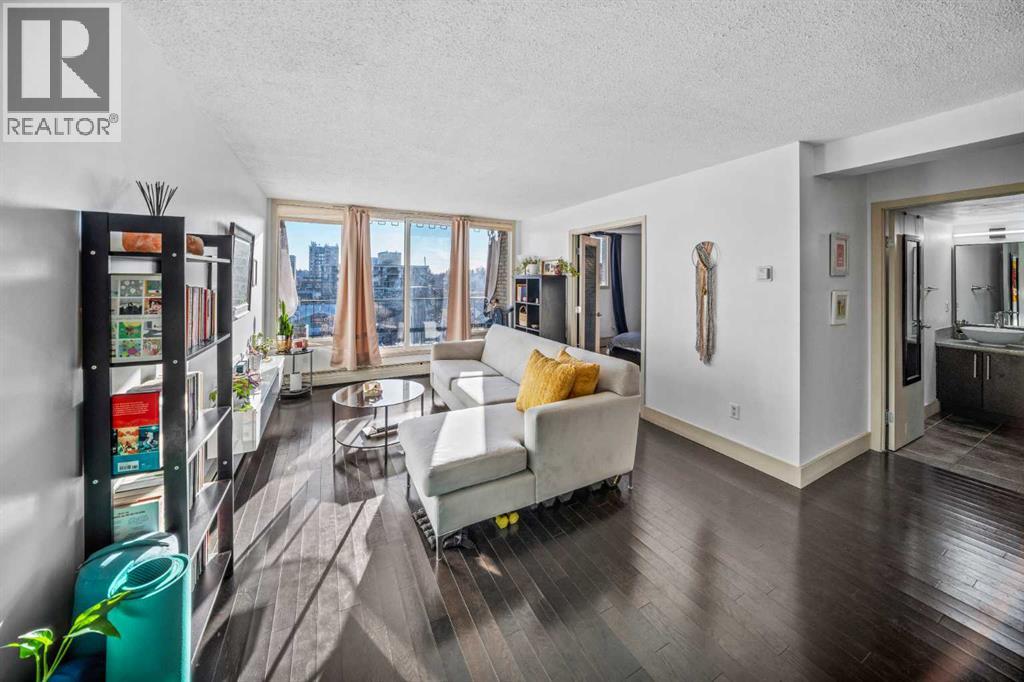 Apartment for Sale in 504, 505 19 Avenue SW|Calgary, Alberta T2S0E4