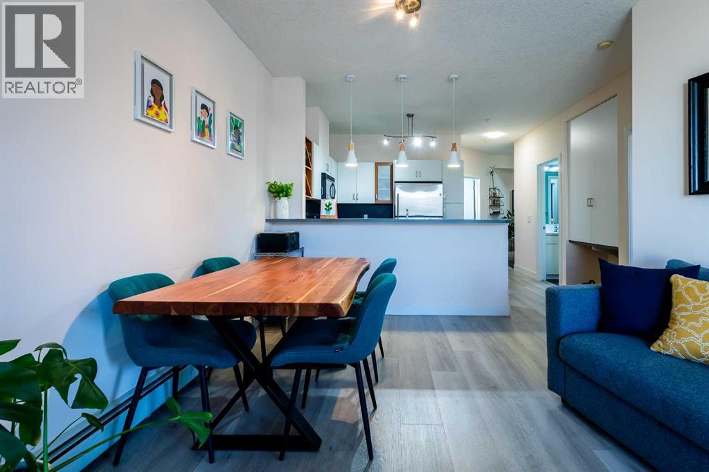 Apartment for Sale in 219, 3600 15A Street SW|Calgary, Alberta T2T5P8 3