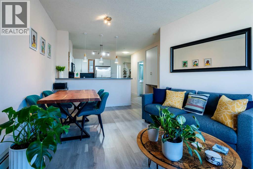 Apartment for Sale in 219, 3600 15A Street SW|Calgary, Alberta T2T5P8 2