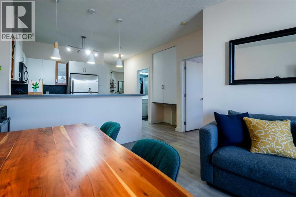 Apartment for Sale in 219, 3600 15A Street SW|Calgary, Alberta T2T5P8 5