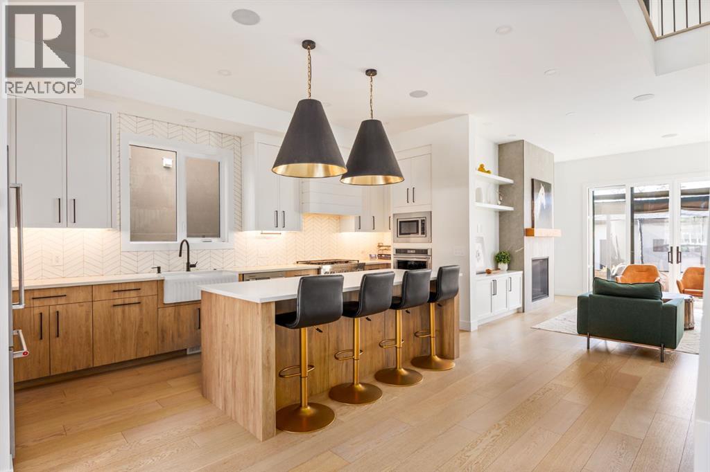 Duplex for Sale in 2615 30 Street SW|Calgary, Alberta T3E2M3 4