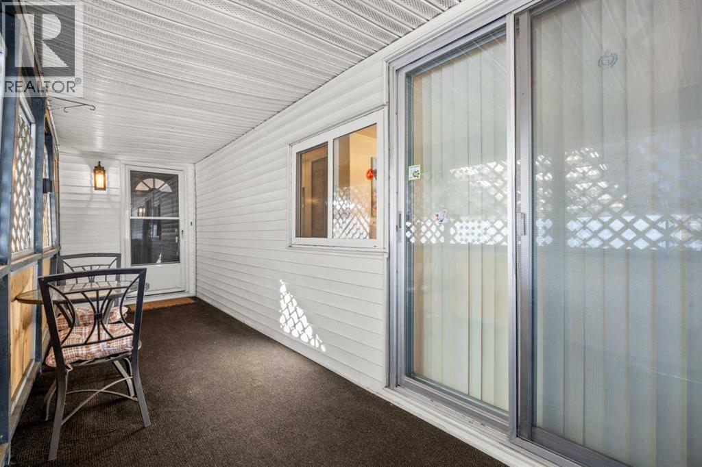 Mobile Home for Sale in 251, 3223 83 Street NW|Calgary, Alberta T3B5N5 4