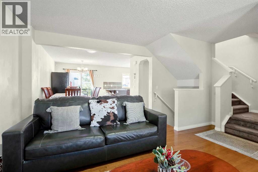 Row / Townhouse for Sale in 8339 Saddlebrook Drive NE|Calgary, Alberta T3J0P9 3