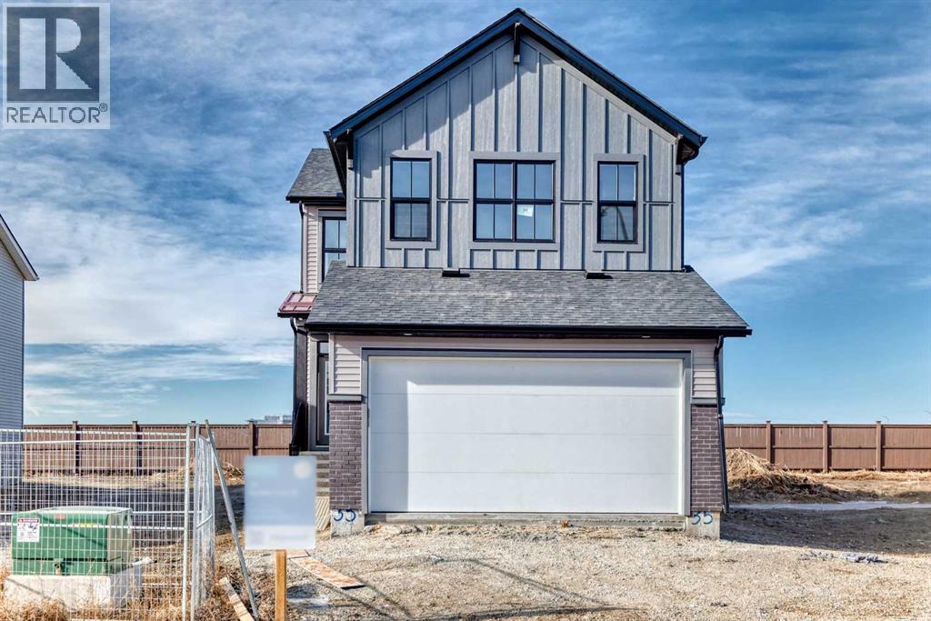 House for Sale in 35 Bartlett Crescent SE|Calgary, Alberta T3S0P6