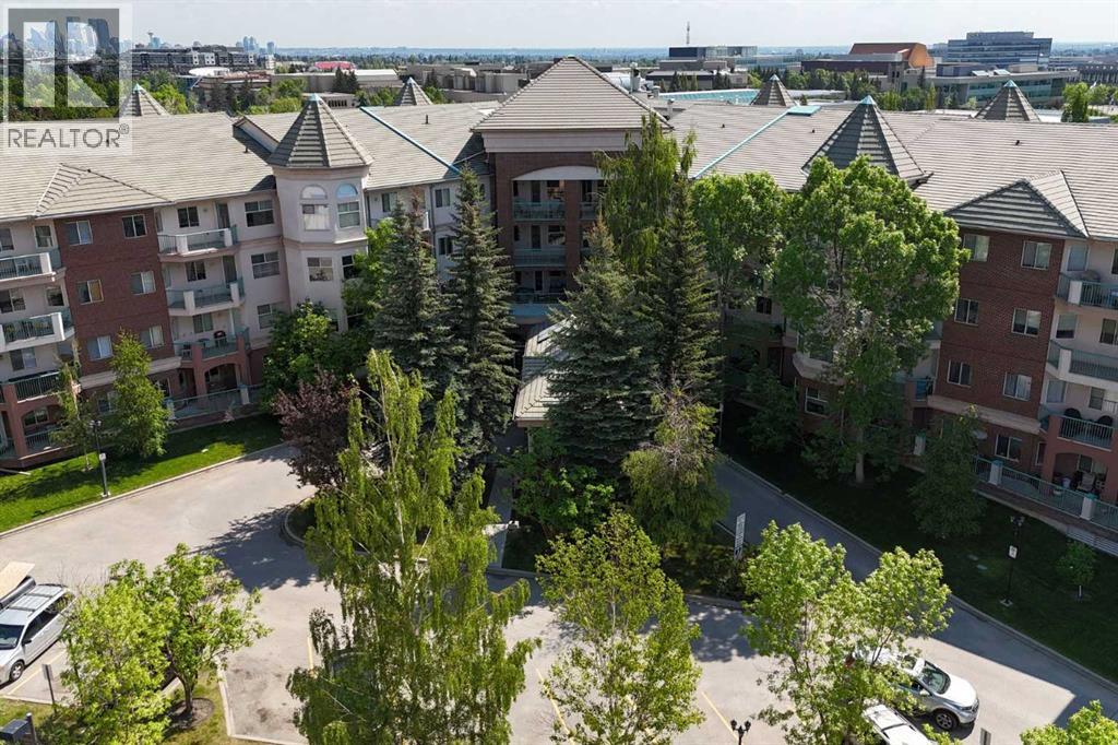 Apartment for Sale in 321, 200 Lincoln Way SW|Calgary, Alberta T3E7G7