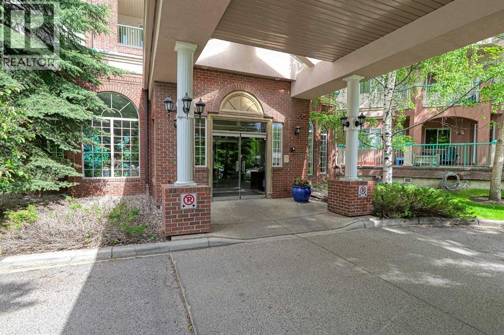 Apartment for Sale in 321, 200 Lincoln Way SW|Calgary, Alberta T3E7G7 3