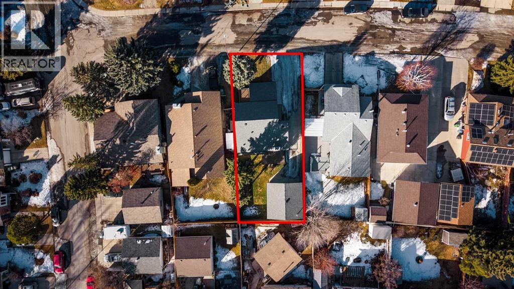 House for Sale in 116 Deer Run Close SE|Calgary, Alberta T2J5P5 3