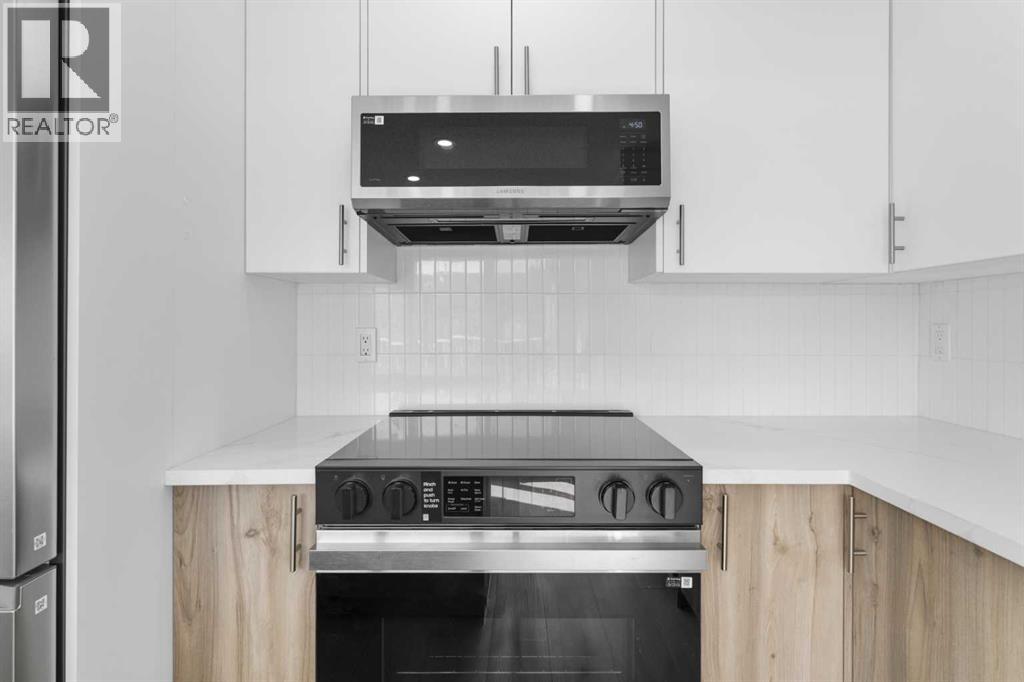 Row / Townhouse for Sale in 7 Prominence View SW|Calgary, Alberta T3H3M8 5