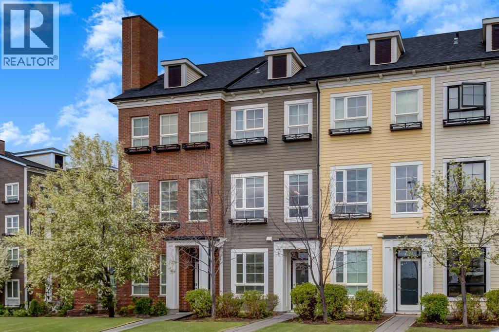 Row / Townhouse for Sale in 215 Copperpond Common SE|Calgary, Alberta T2Z1G5 3