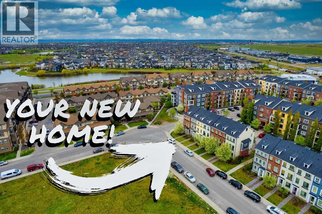 Row / Townhouse for Sale in 215 Copperpond Common SE|Calgary, Alberta T2Z1G5 2