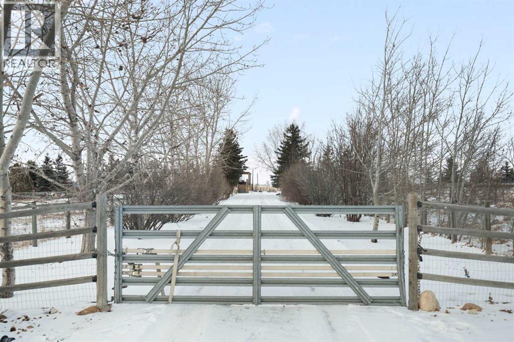 House for Sale in 284226 Township Road 254|Rural Rocky View County, Alberta T1Z0K9 3