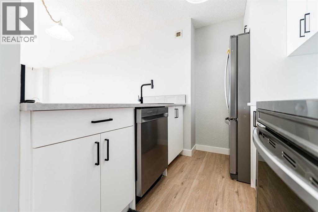 Apartment for Sale in 1509, 221 6 Avenue SE|Calgary, Alberta T2G4Z9 5