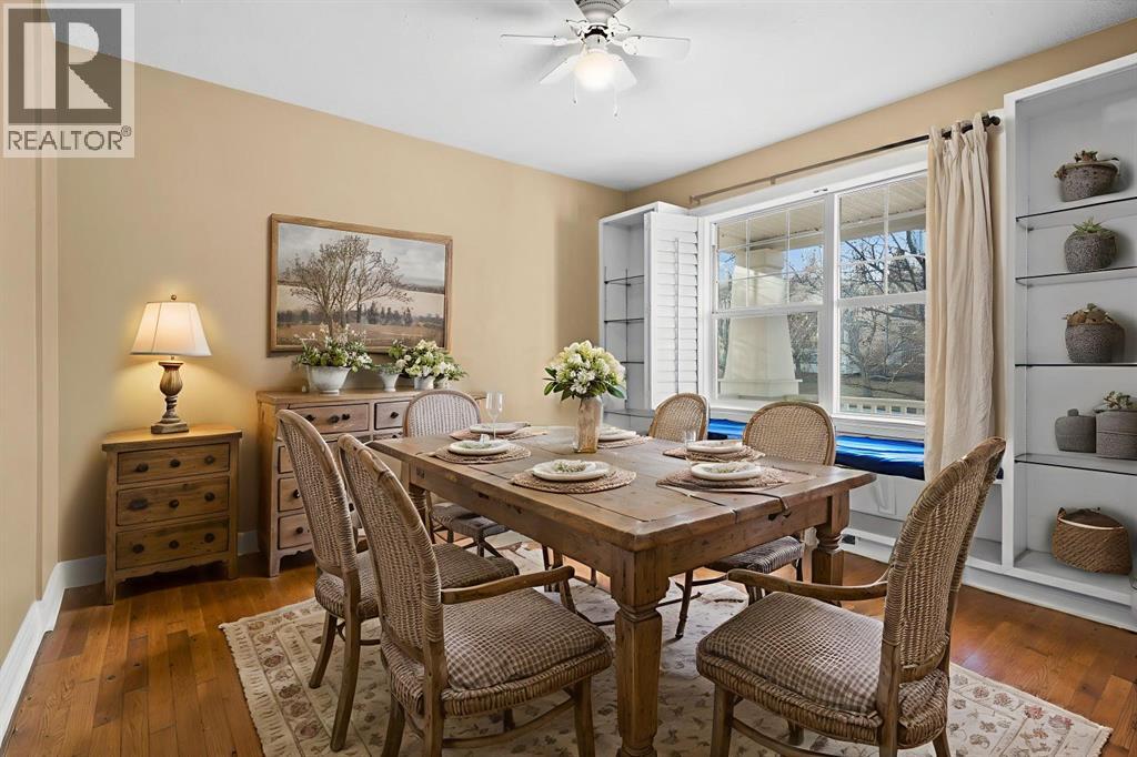 House for Sale in 4416 Quentin Court SW|Calgary, Alberta T2T6B9 5