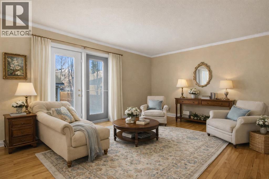 House for Sale in 4416 Quentin Court SW|Calgary, Alberta T2T6B9 2