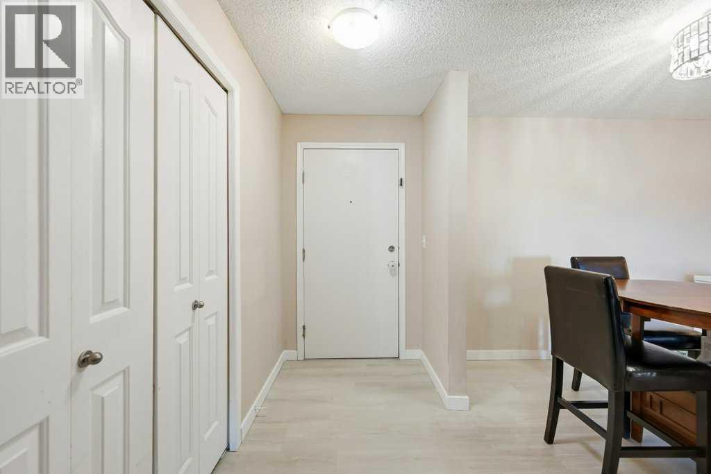 Apartment for Sale in 3305, 60 Panatella Street NW|Calgary, Alberta T3K0M3 5