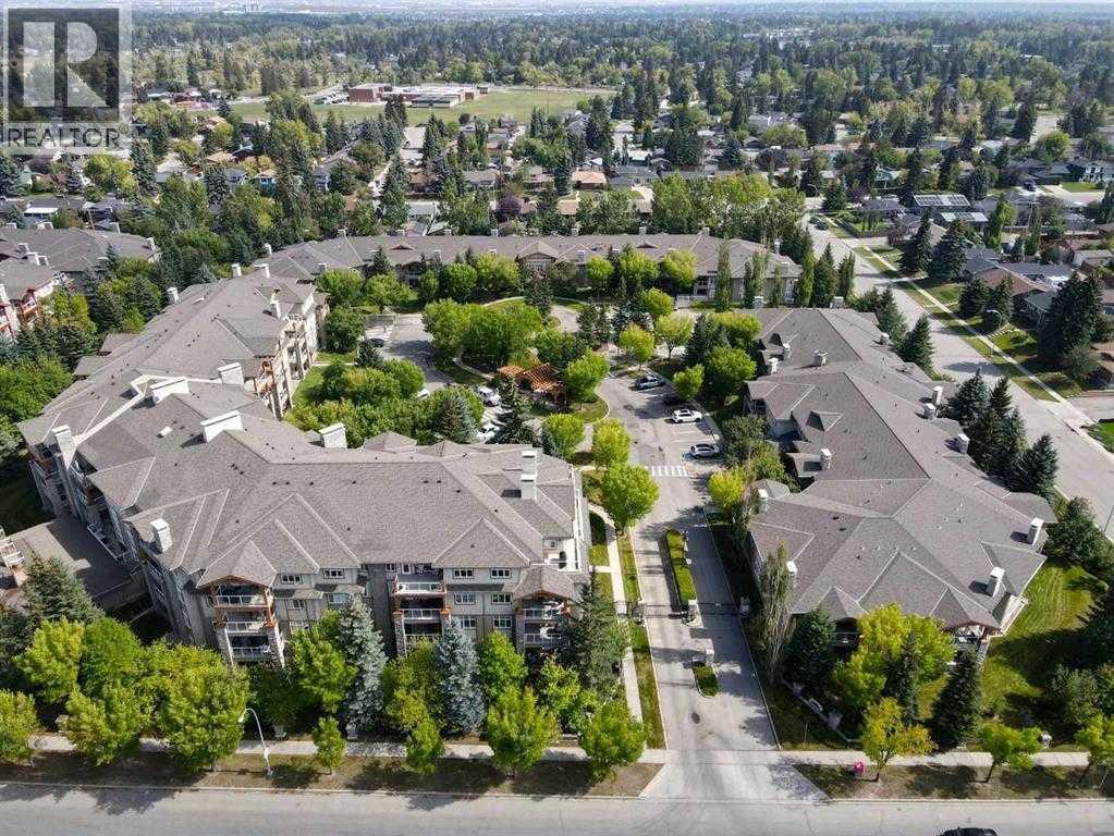 Apartment for Sale in 3206, 3206 Lake Fraser Court SE|Calgary, Alberta T2J7H4