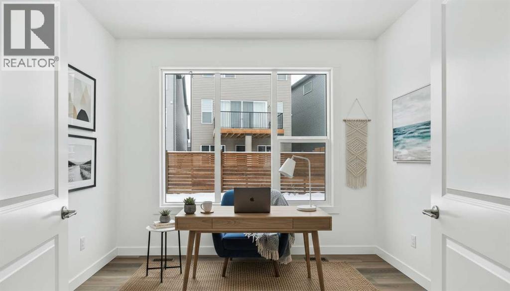 House for Sale in 438 Lucas Way NW|Calgary, Alberta T3P2E8 4