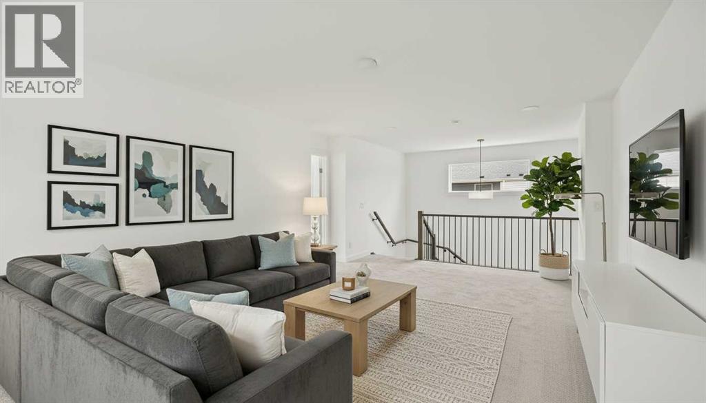 House for Sale in 438 Lucas Way NW|Calgary, Alberta T3P2E8 5