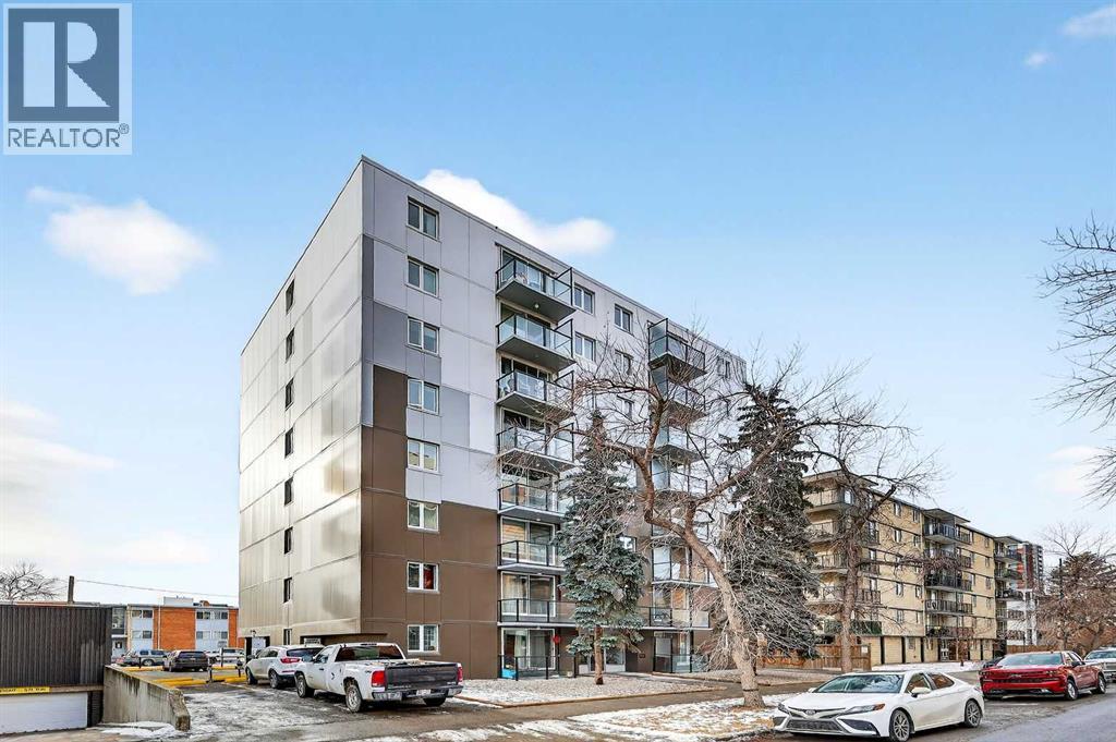 Apartment for Sale in 604, 1111 15 Avenue SW|Calgary, Alberta T2R0S8 2