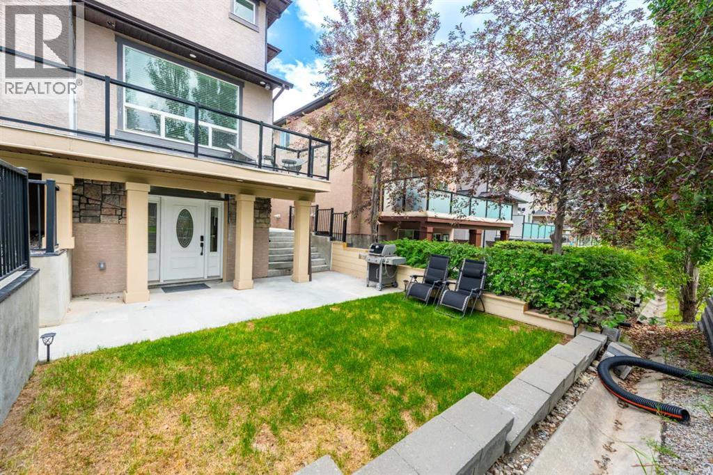 House for Sale in 35 Aspen Stone Way SW|Calgary, Alberta T3H0L6 4