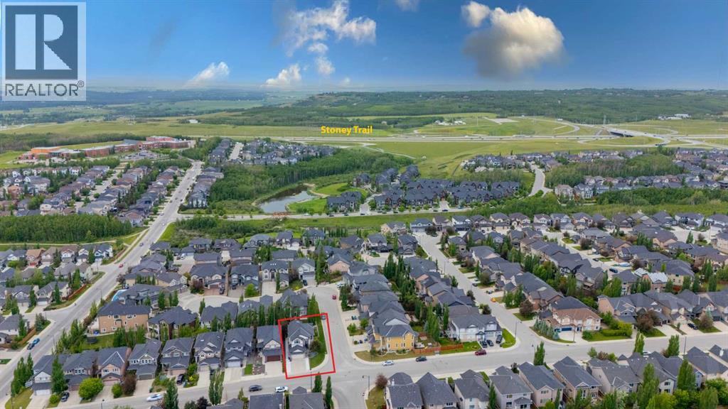 House for Sale in 35 Aspen Stone Way SW|Calgary, Alberta T3H0L6 2