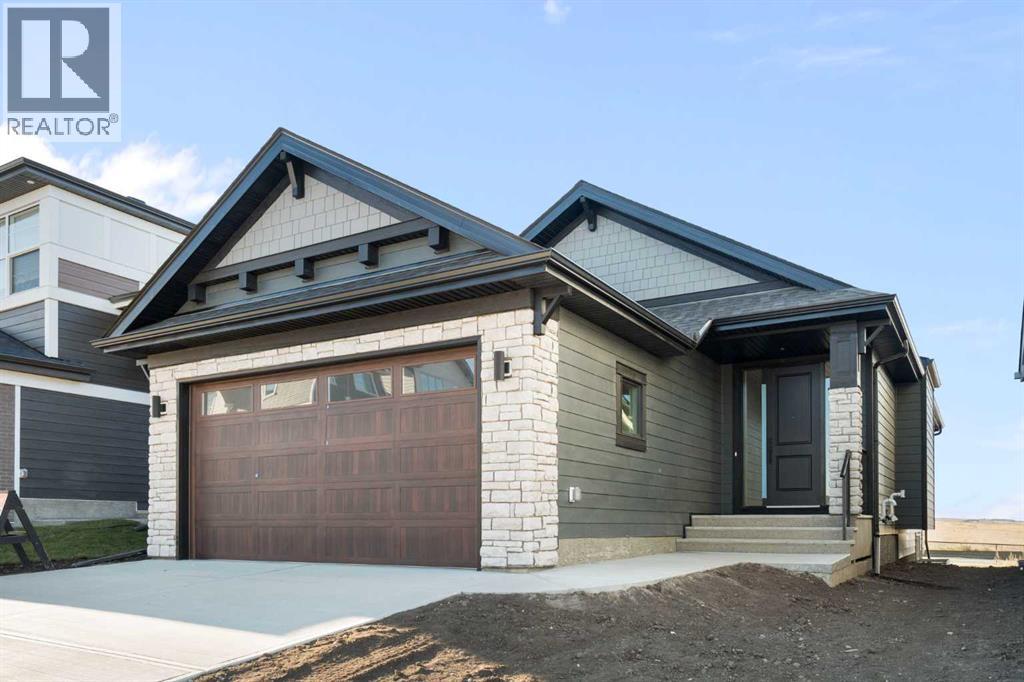 House for Sale in 147 Marmot Grove NW|Calgary, Alberta T3R2G4