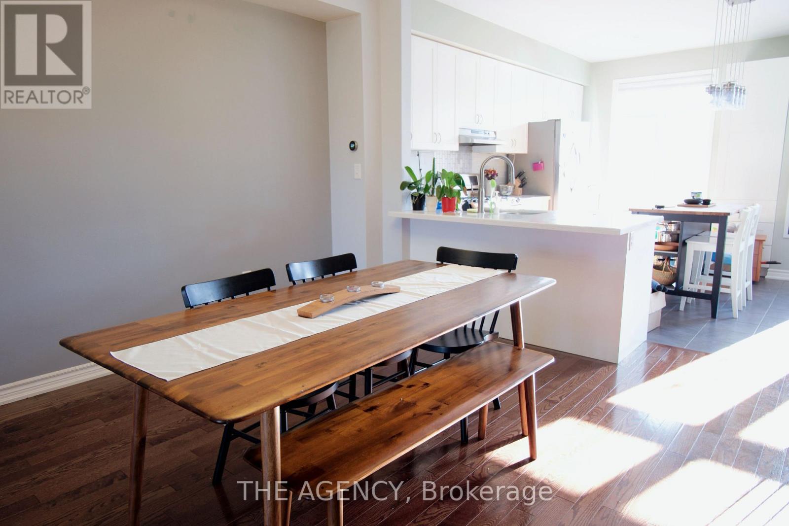 Row / Townhouse for Sale in 6 - 1127 HAIG BOULEVARD|Mississauga (Lakeview), Ontario L5E2M6 5