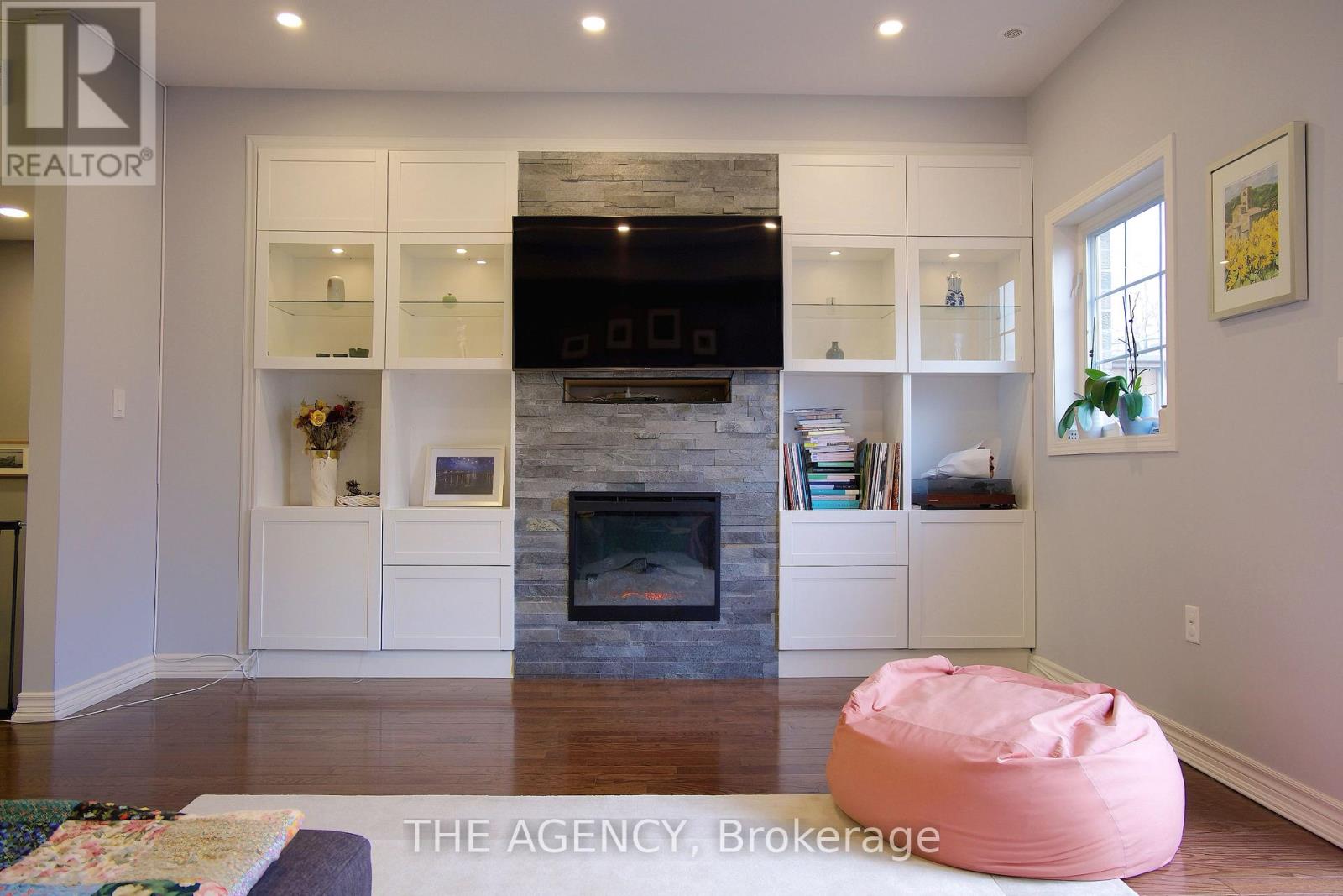 Row / Townhouse for Sale in 6 - 1127 HAIG BOULEVARD|Mississauga (Lakeview), Ontario L5E2M6 3