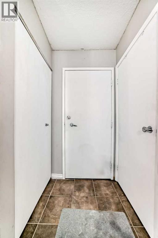 Apartment for Sale in 1206, 315 Southampton Drive SW|Calgary, Alberta T2A1Y6 3