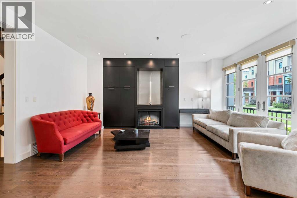 Row / Townhouse for Sale in 606 Aspen Meadows Hill SW|Calgary, Alberta T3H0G3 5