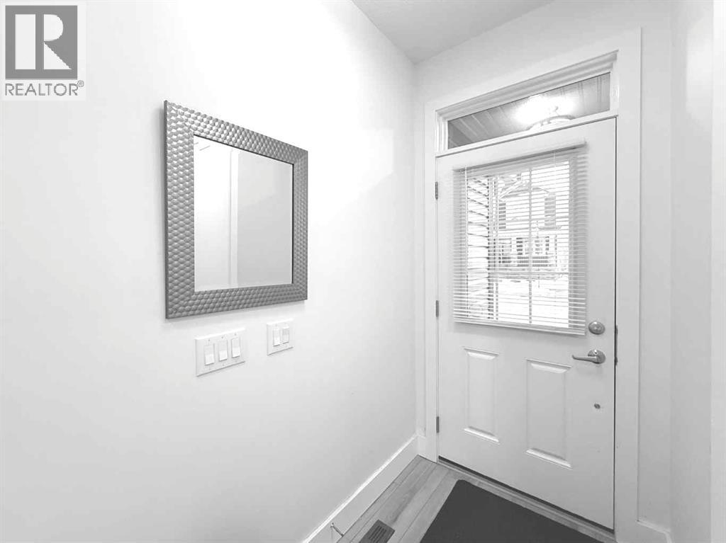 House for Sale in 148 Carrington Circle NW|Calgary, Alberta T3P0Y6 5