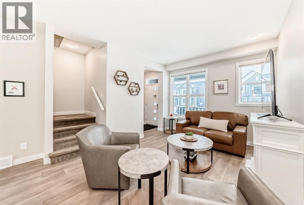 Row / Townhouse for Sale in 36 Carringvue Way NW|Calgary, Alberta T3P1K9 4