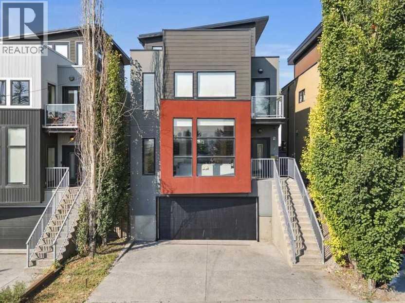 House for Sale in 2217 17 Street SW|Calgary, Alberta T2T4M7