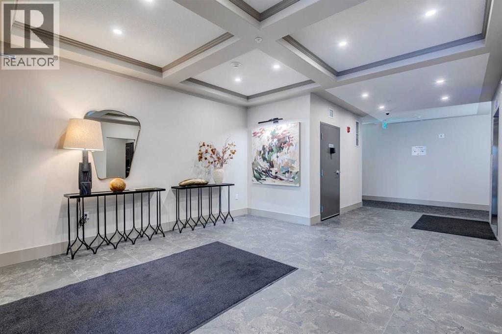 Apartment for Sale in 2215, 2117 81 Street SW|Calgary, Alberta T3H6H5 2