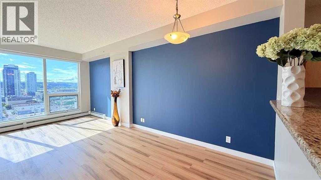 Apartment for Sale in 1411, 1053 10 Street SW|Calgary, Alberta T2R1S6