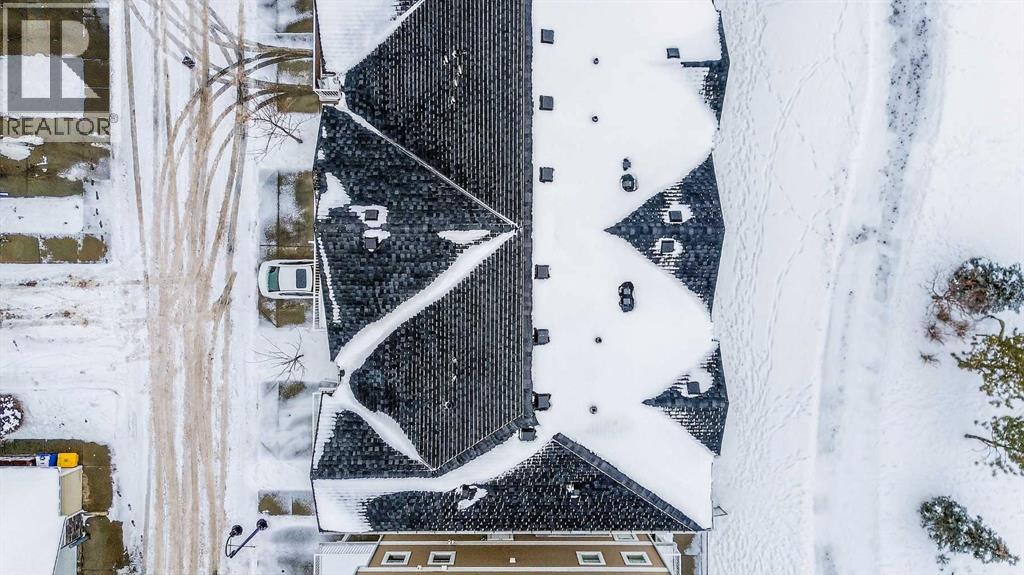 Row / Townhouse for Sale in 43 Redstone Circle NE|Calgary, Alberta T3N0M8 3