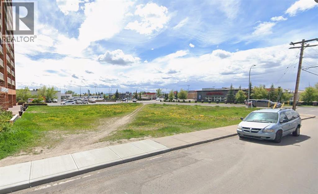 Property for Sale in 1702 Radisson Drive SE|Calgary, Alberta T2A7E9