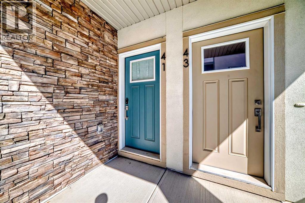 Row / Townhouse for Sale in 41, 2117 81 Street SW|Calgary, Alberta T3H6H5 3