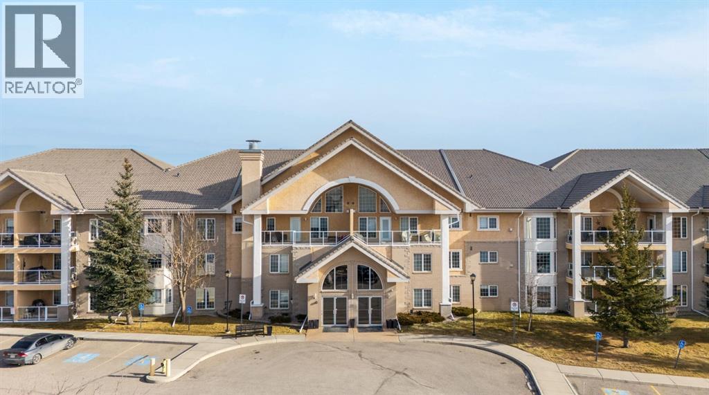 Apartment for Sale in 106, 728 Country Hills Road NW|Calgary, Alberta T3K5K8